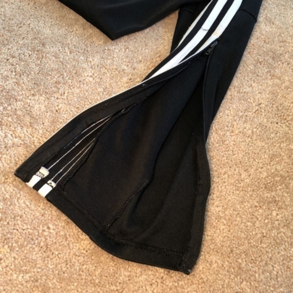 ADIDAS | Drawstring Joggers - Kids XS (4-6) - Picture 3 of 9